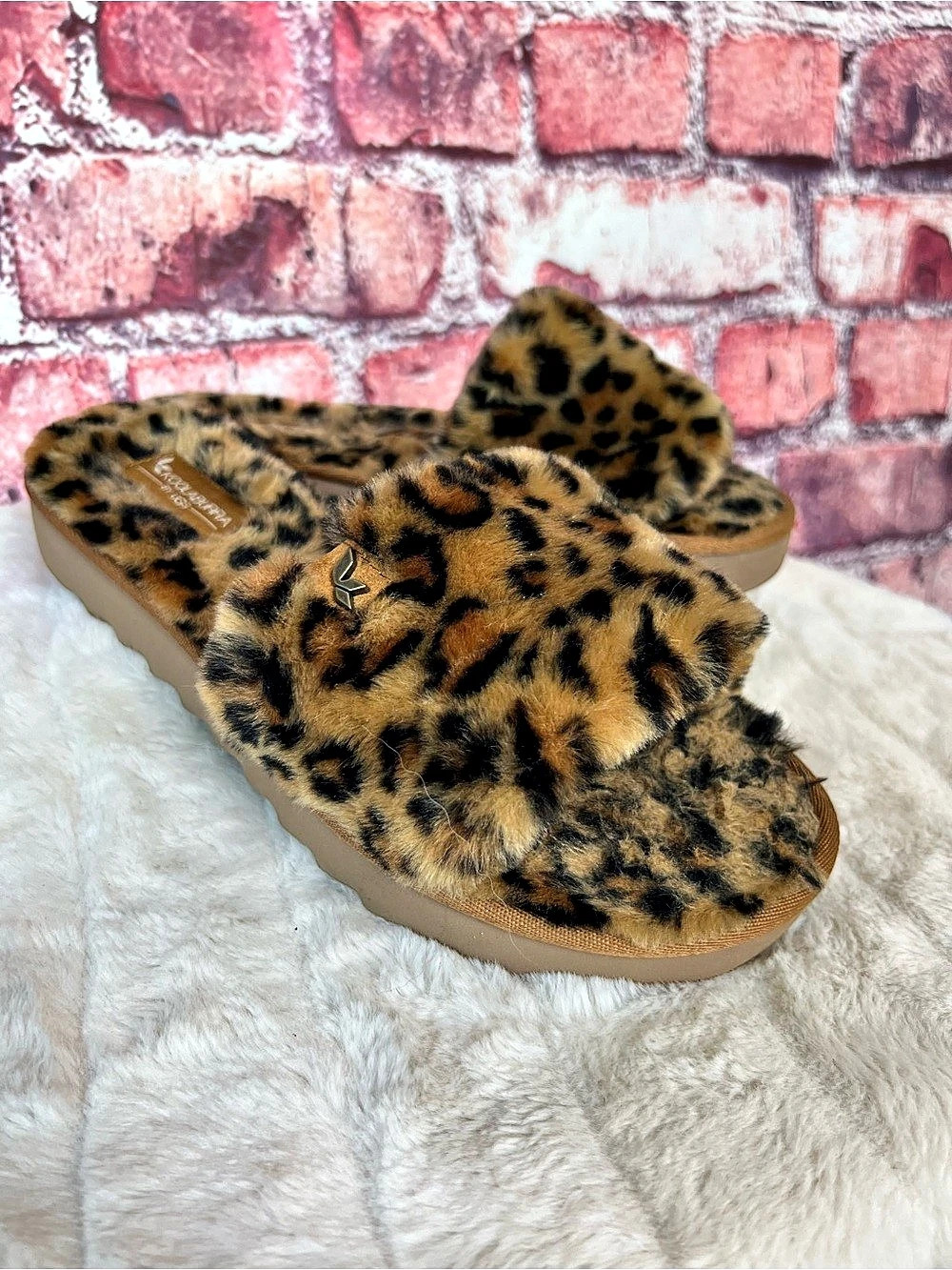 Koolaburra by UGG Faux Fur Leopard Print Slide Sandals 8